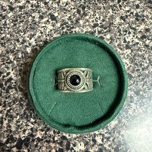 Elegant Silver and Black Women's Ring